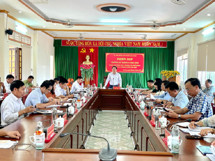 UBND Huyện Ea H'leo tổ chức phiên họp thường kỳ 9 tháng năm 2022.